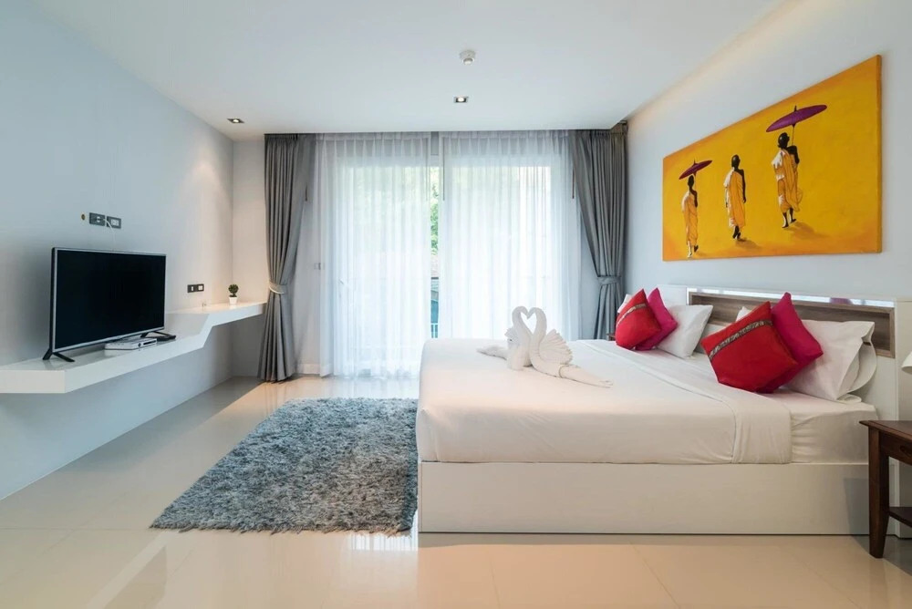 Et420 - Pool View Patong Studio With Pool and Shuttle to Beach
