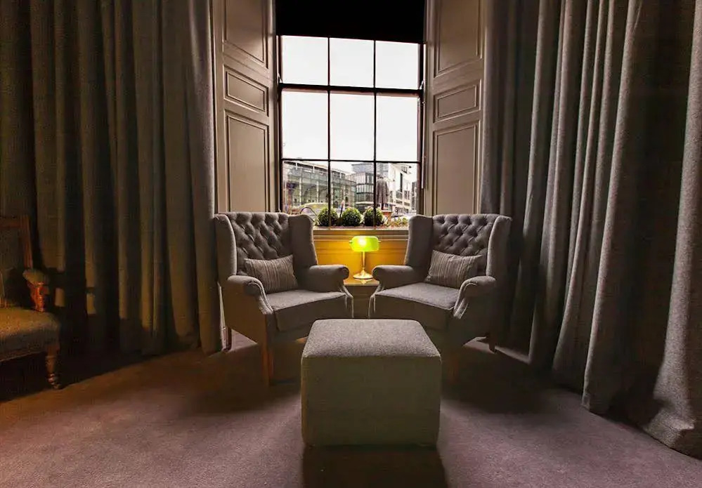 Rooms & Suites Picardy Place