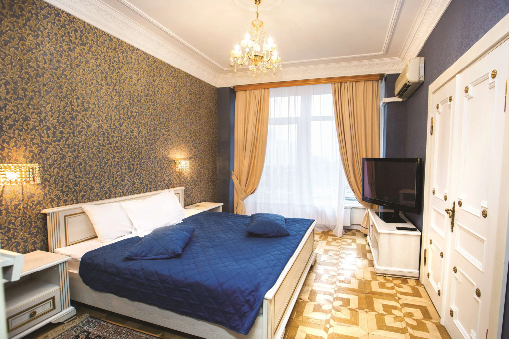 Готель Дніпро Dnipro Hotel