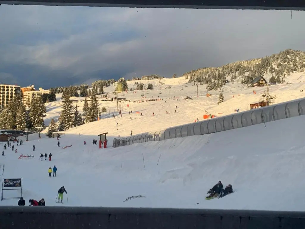 Appartement avec vue exceptionnelle à Roche Béranger 1750 au pied des pistes