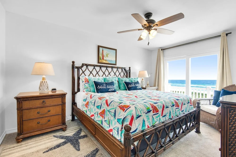Life's A Beach 3 Bedroom Townhouse by RedAwning