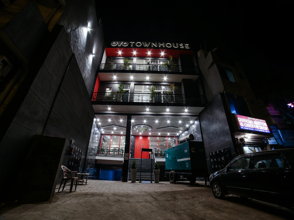 OYO Townhouse 067 Chattarpur