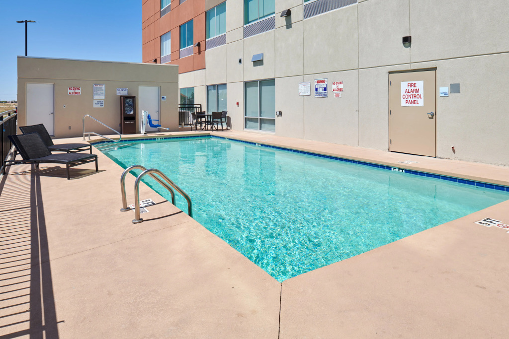 Holiday Inn Express & Suites El Paso East-Loop 375 by IHG