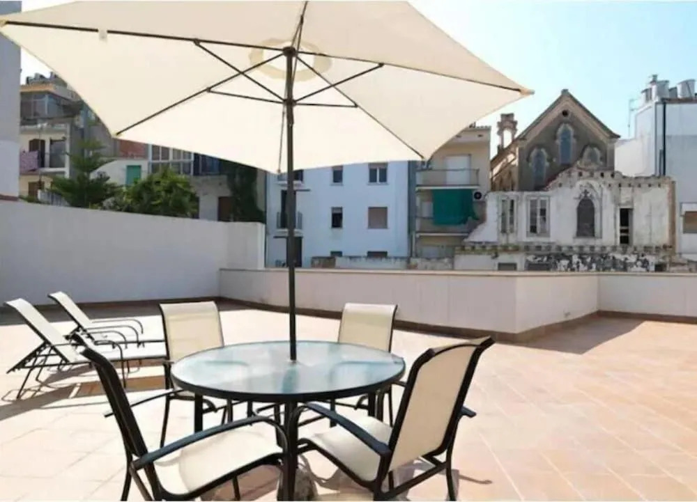 Lucas House Apartments by Sitges Group