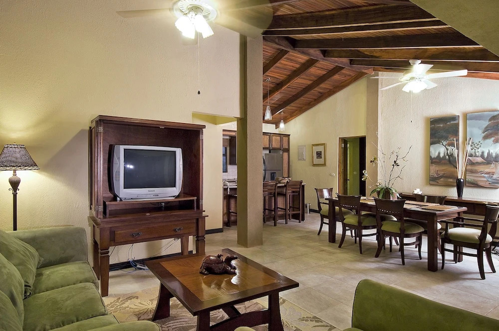Tamarindo Mango condominiums