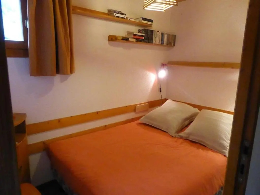 Appartement cosy pour 4-5 personnes, centre village, proche pistes, ascenseur, bien équipé - FR-1-342-163