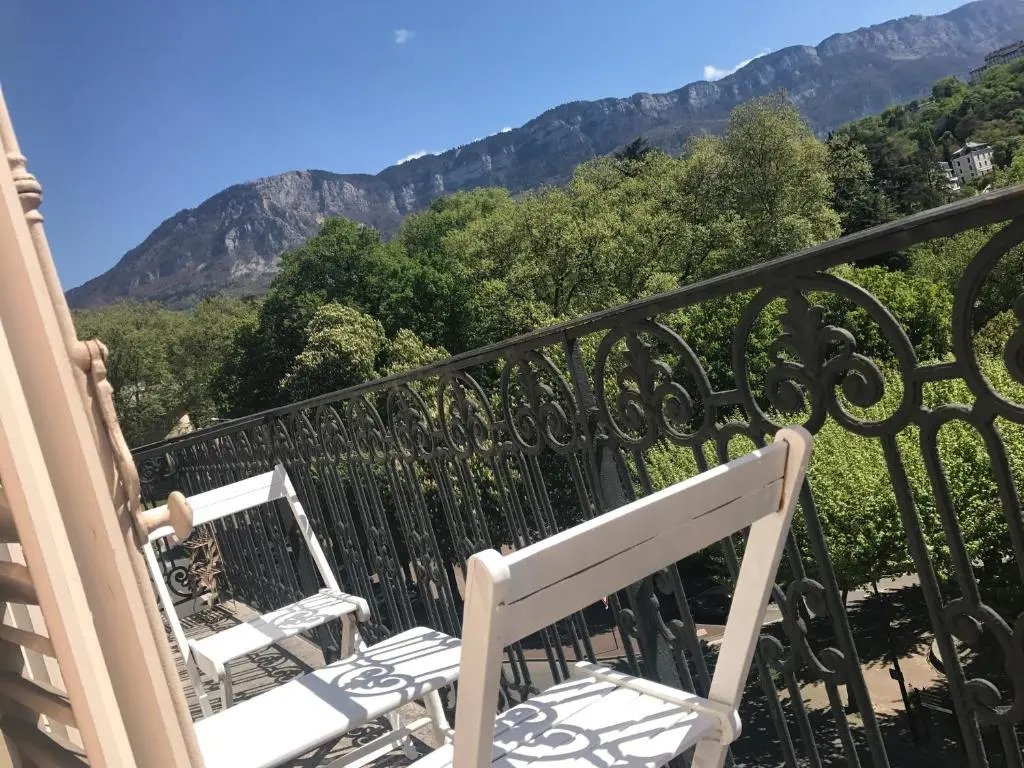 Suite Grand Hotel Palace Aix les Bains French Alps