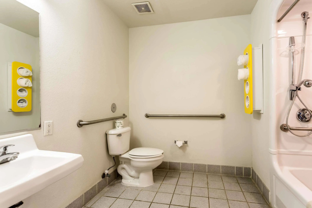 Holiday Inn Roswell by IHG