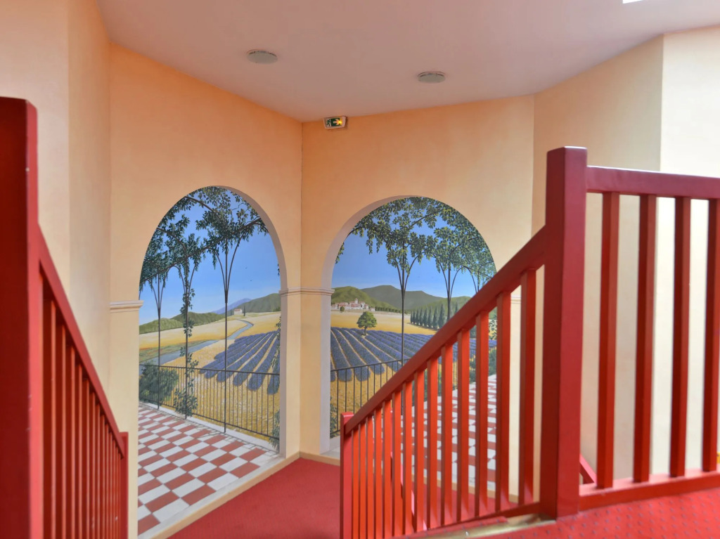 Brit Hotel Confort Nîmes Ouest - A9 sortie 25
