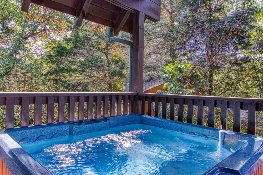 Papa Bears Hideaway - FKA Cold Creek Camp By Heritage Cabin Rentals