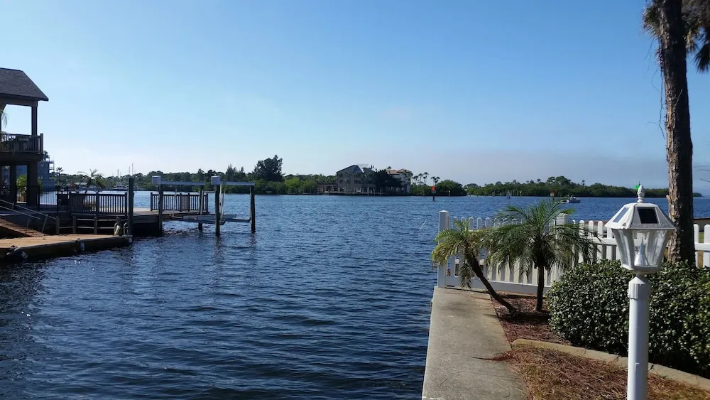Awesome Florida Canal Home - Three Bedroom Home