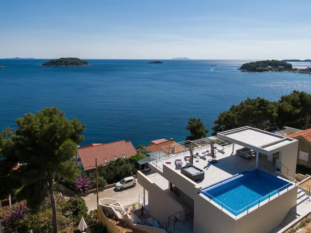 Villa Desire