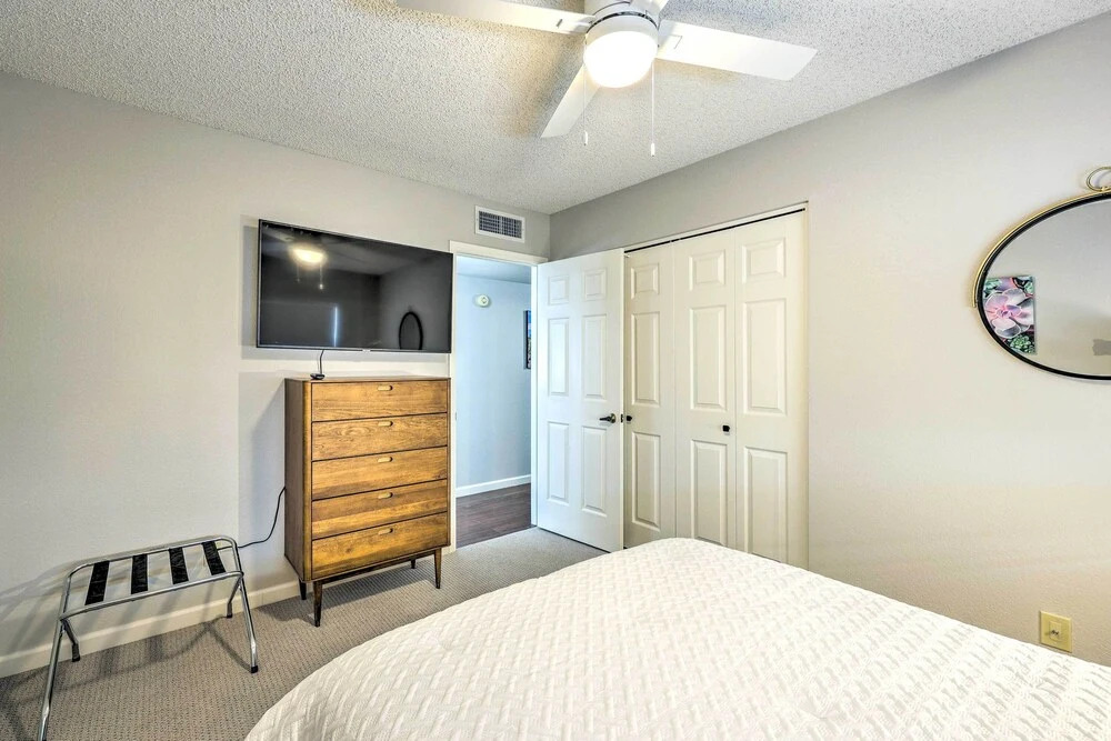 Luxe Desert Home w/ Heated Pool: 3 Mi to Kierland!