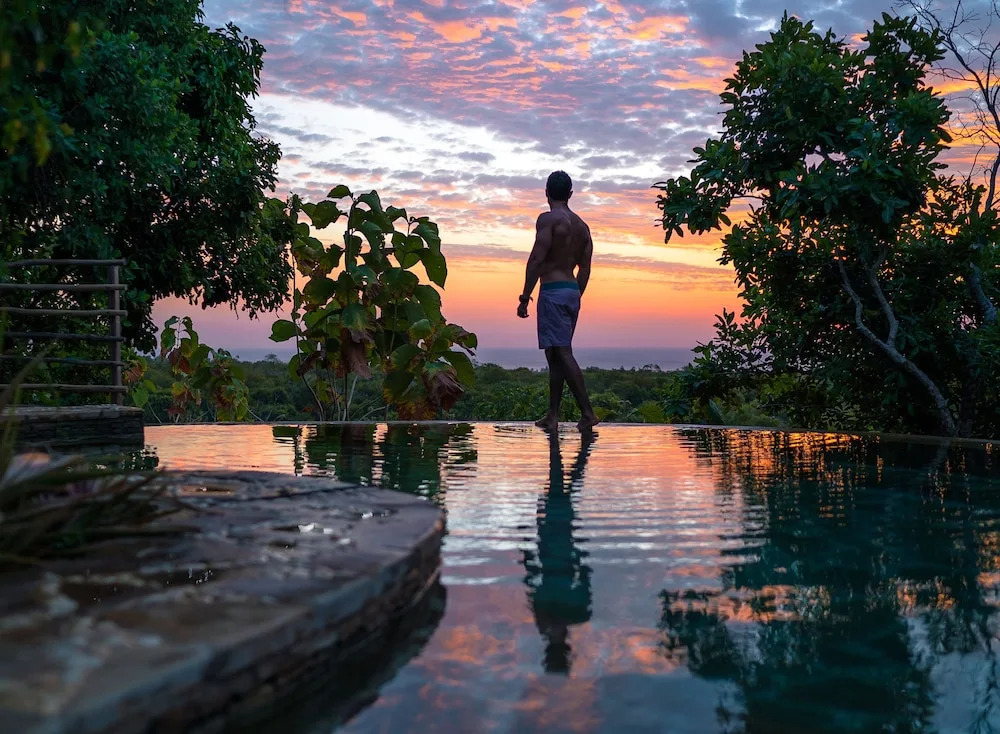 Utopia Rote Lodge
