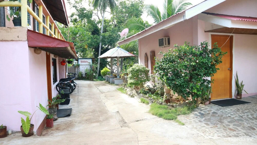 D & A Seaside Cottages