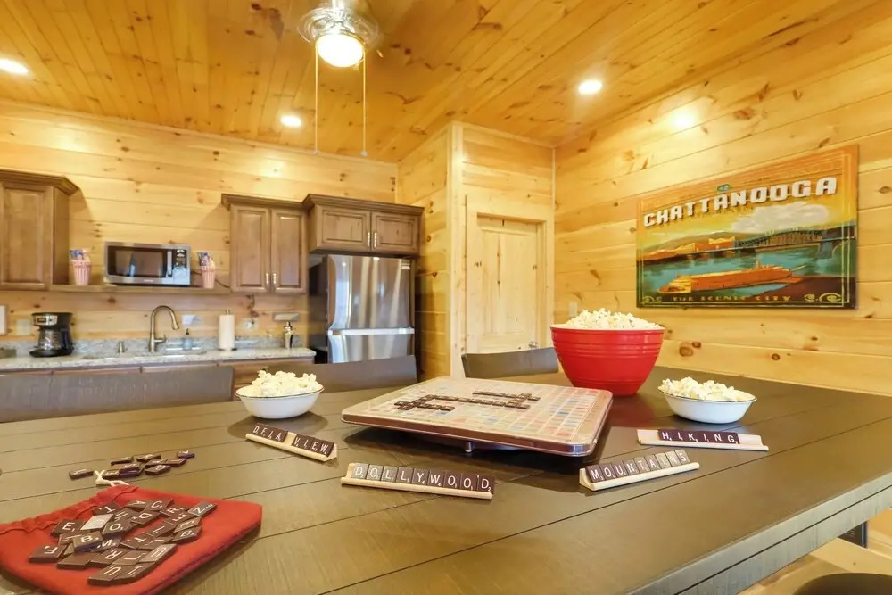 Majestic Mountain Views: Sevierville Escape!
