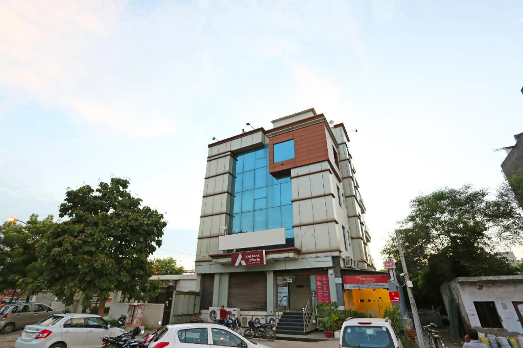 OYO 2082 Dwarka