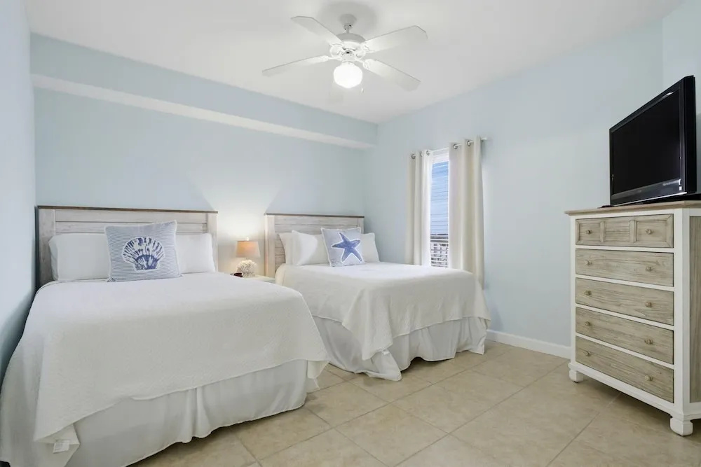 Admirals Quarters 506