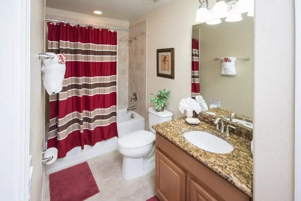 Private Pool With Games Room 4 Bedroom Home