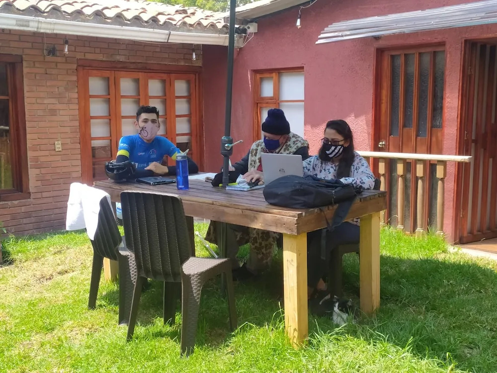 acogedor Hostal usaquen la parada del tren