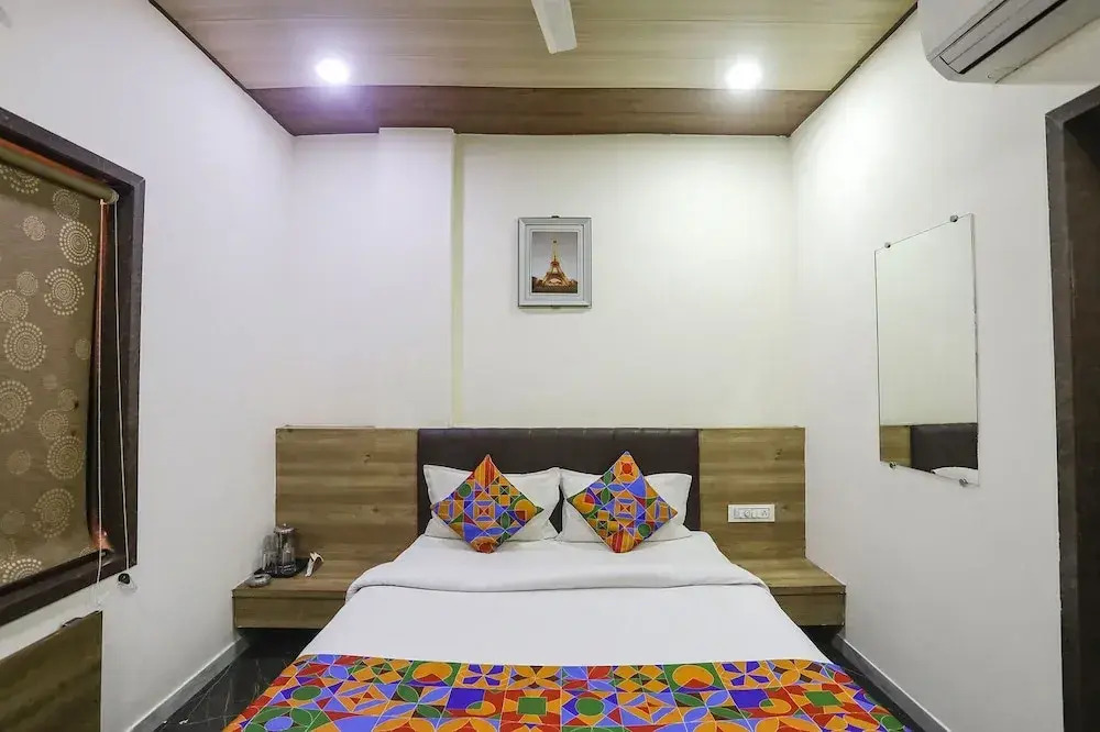 Fabhotel Vedanta Inn