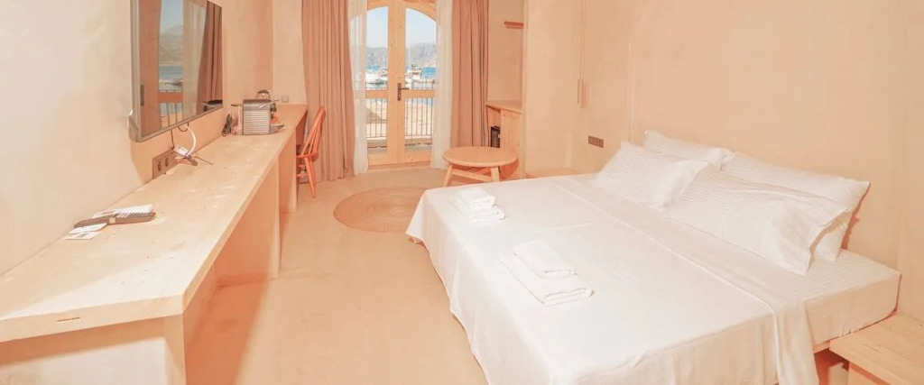 Felix Rooms