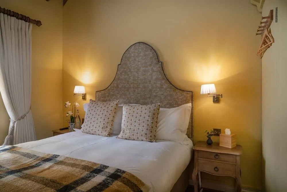The Horse & Groom Inn
