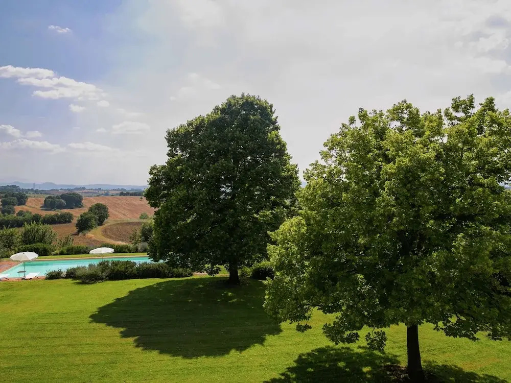 Villa with Private Swimming Pool & Spacious Garden in Valdichiana near Cortona