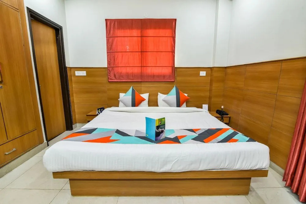 FabHotel Aerosky