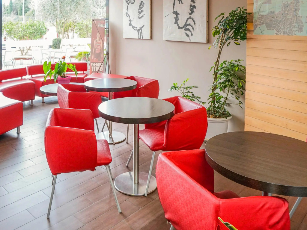 Ibis Girona