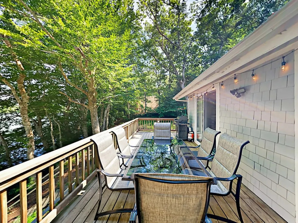 3br W/ Kayaks On Santuit Pond 3 Bedroom Home