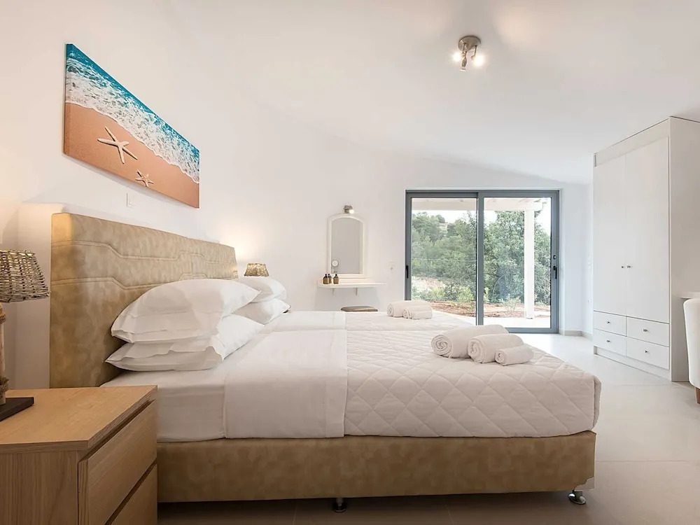 Villa in Peloponnese With Pool
