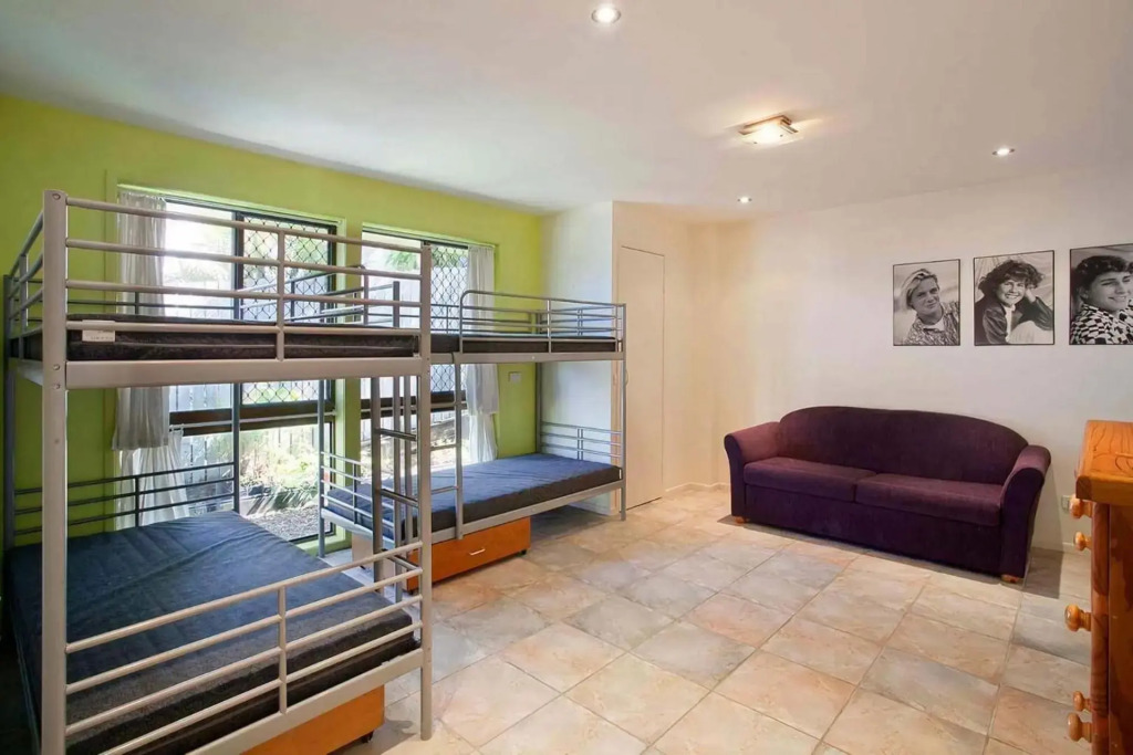 Stevens St Pet Friendly Original Sunshine Beach Beach House