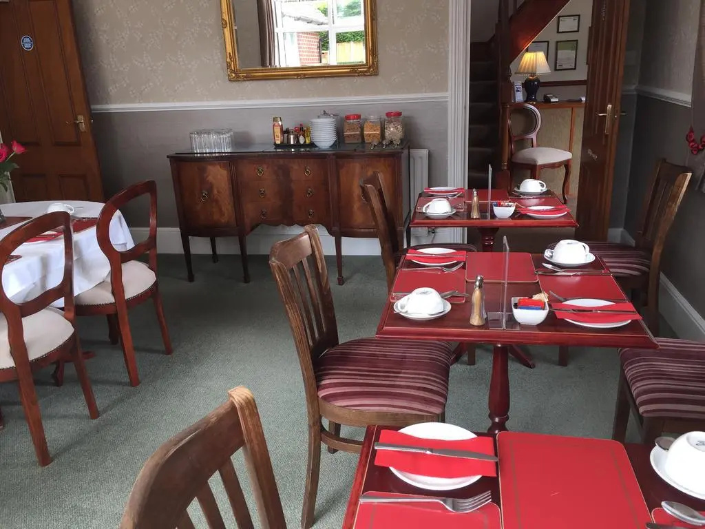 Kenmore Guest House