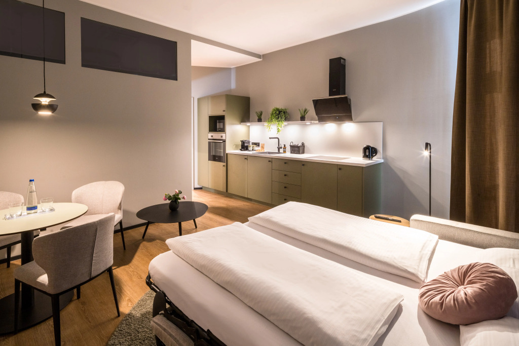 KOOS Hotel&Apartments - City Aparthotel