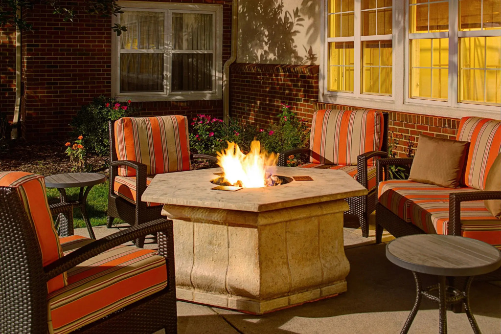 Courtyard by Marriott Richmond Northwest