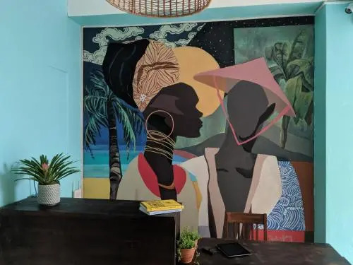Ragamuffin Hostel & Coffee Bar