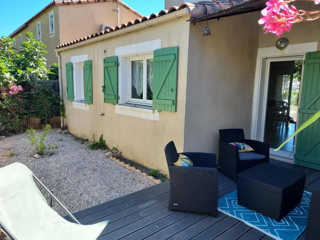 Charmante maison Leucate avec garage, accès direct à la plage
