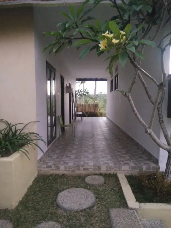 Tombong Limo Home Stay