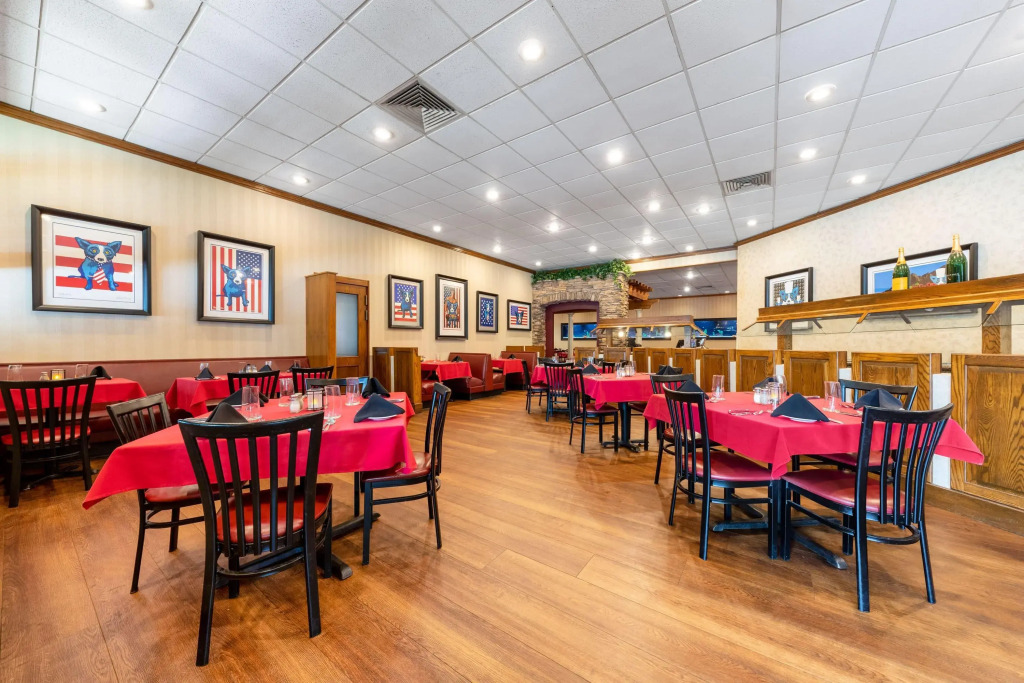 Wyndham Riverfront Hotel