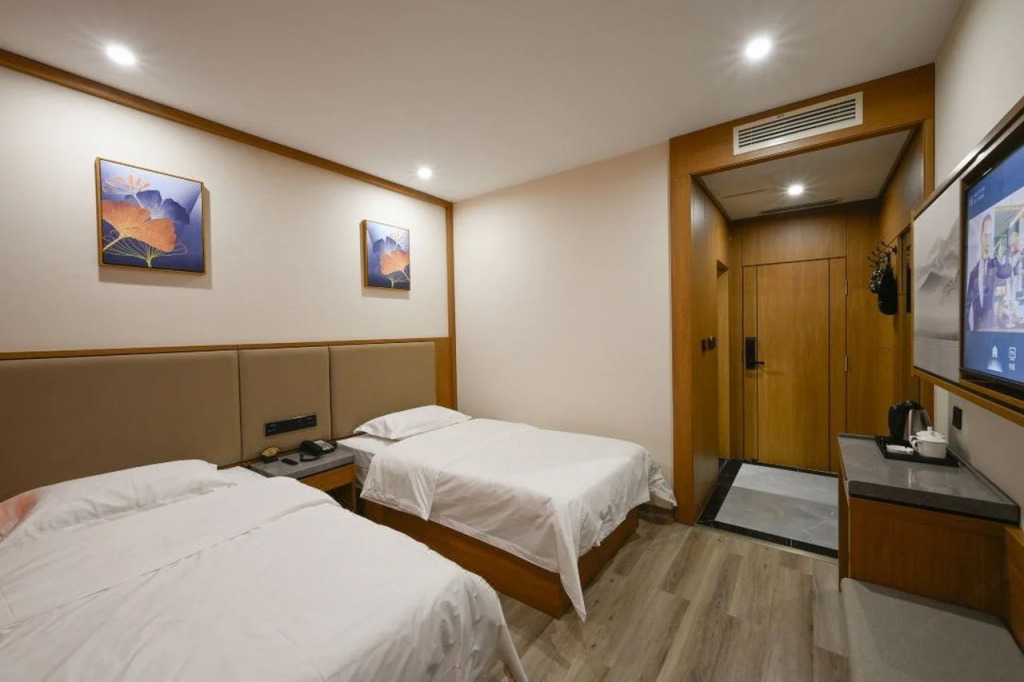 Gu Lang Yu Hotel