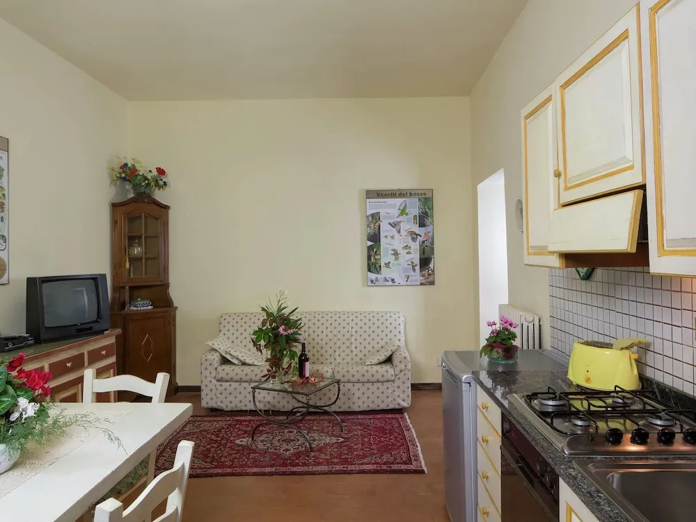 Beautiful Farmhouse With Pool at 500 Meters Altitude