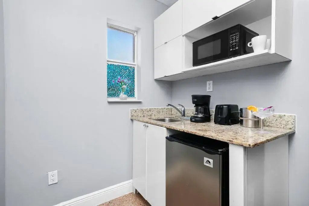 Stylish Private Beach Condo Hollywood