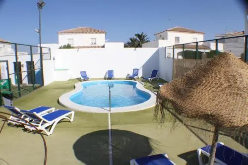 Apartamentos La Palmera