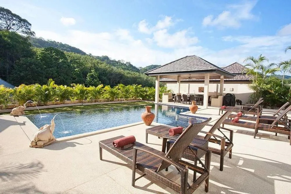 Villa Waew Opal 6 Bed Grand Property with In House Staff