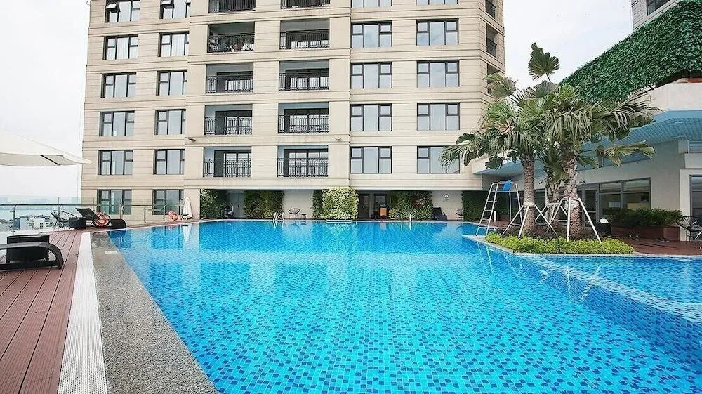 DLeroi Soleil - Modern Apartment by West Lake