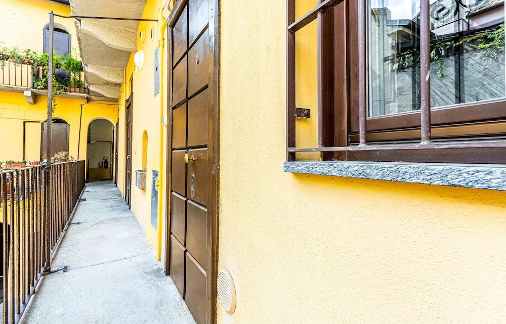 JOIVY Studio Near Natural Museum