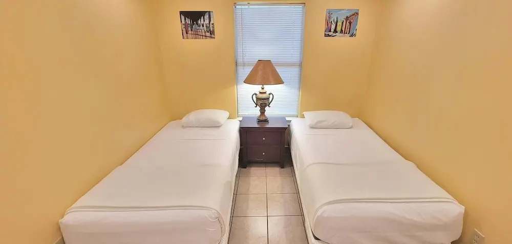 Lantana Retreat #3 3 Bedroom Condo by RedAwning