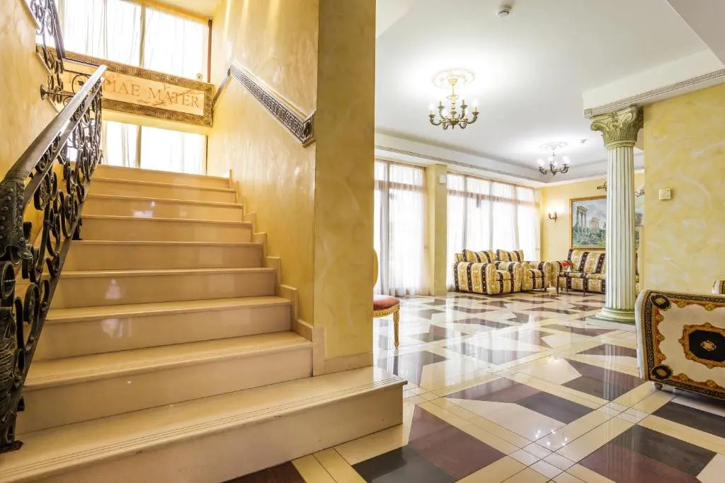 Family Hotel Gold Pearl