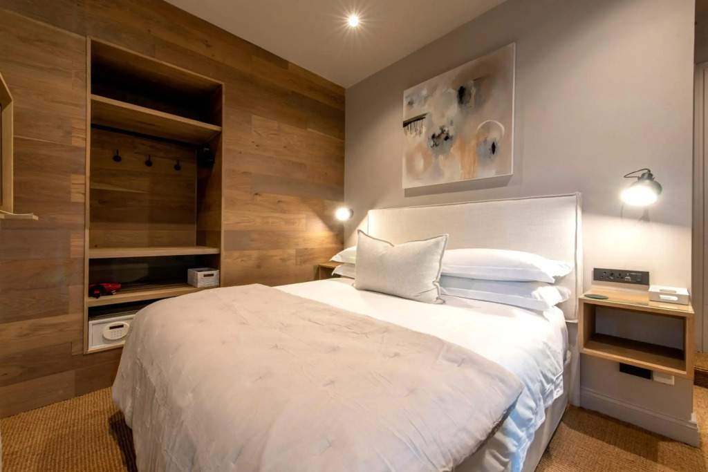 Blackheath Lodge by The Oyster Collection